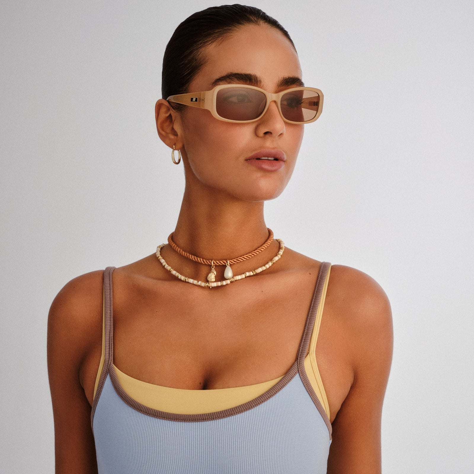 Gigglemug Nude Uni-Sex Rectangle Sunglasses | Le Specs