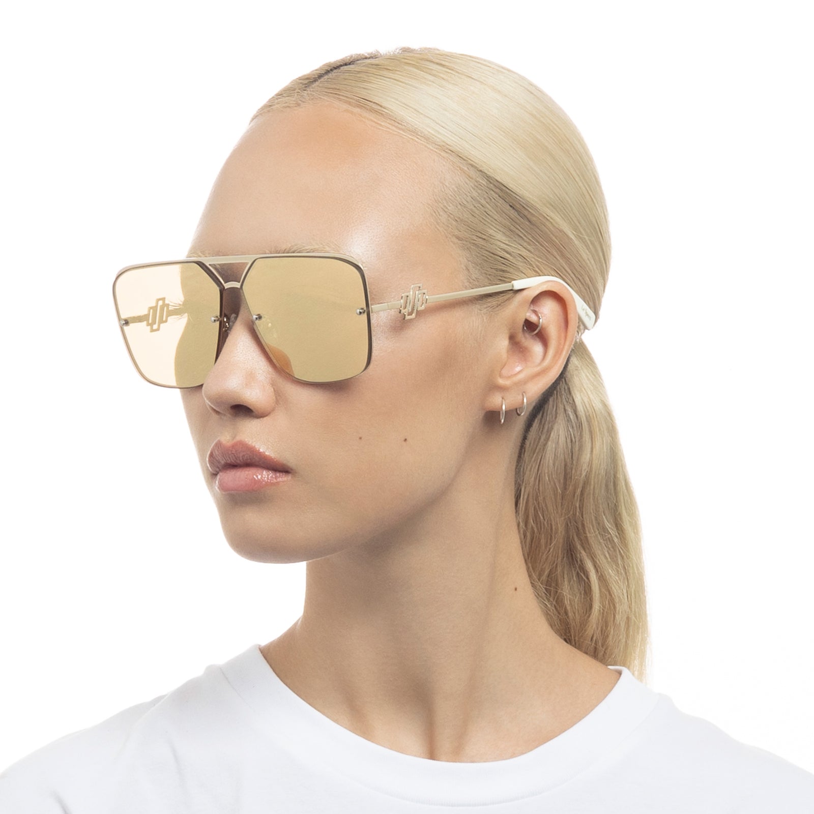 Metazoic Gold Female D-Frame Sunglasses | Le Specs