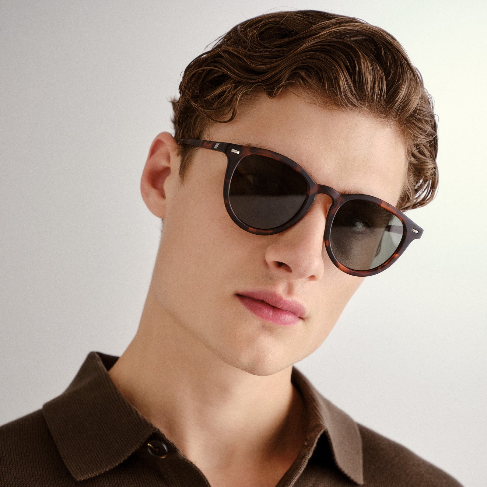 Fire Starter Matte Tort Uni-Sex Round Sunglasses | Le Specs