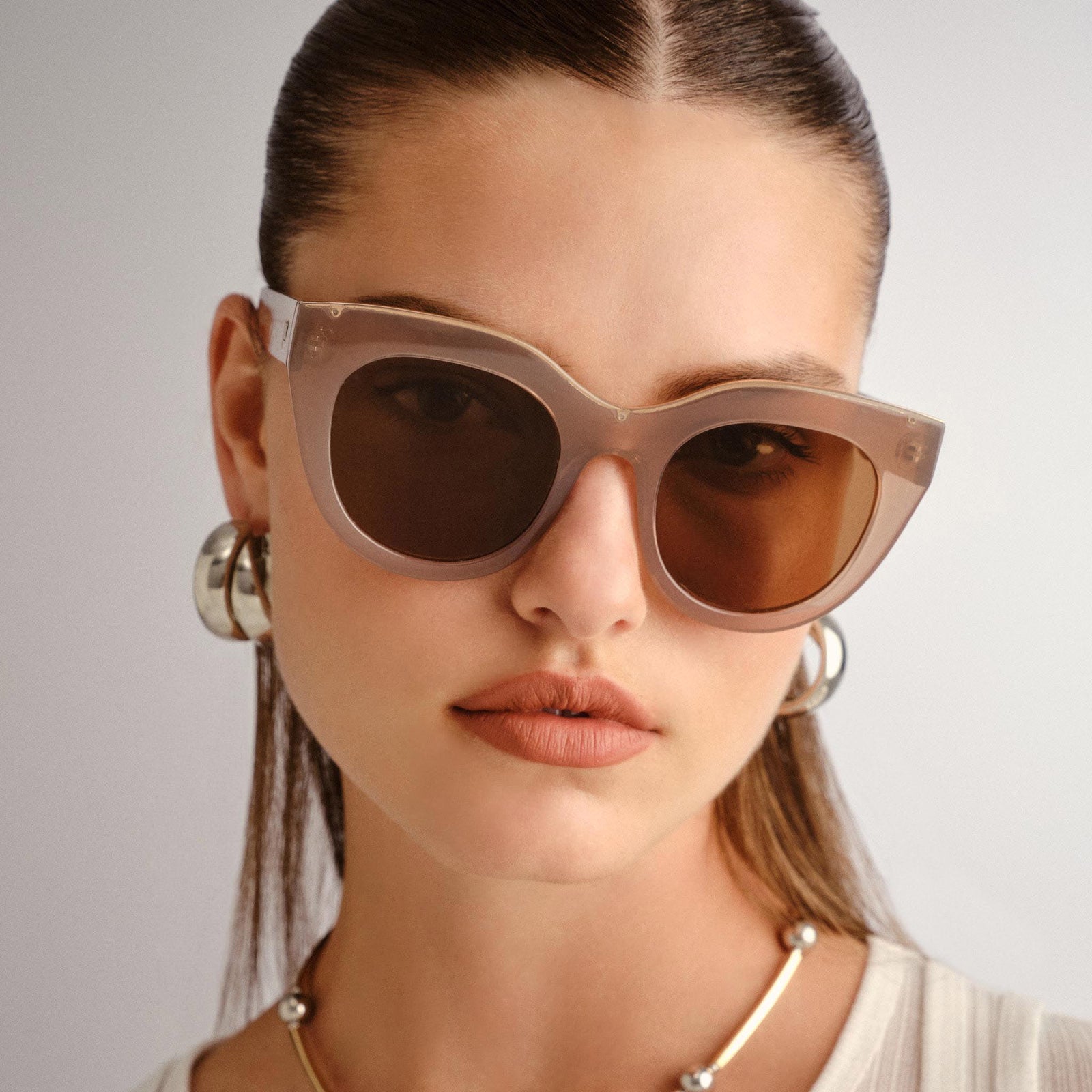 Air Heart Mink Female Cat-Eye Sunglasses | Le Specs