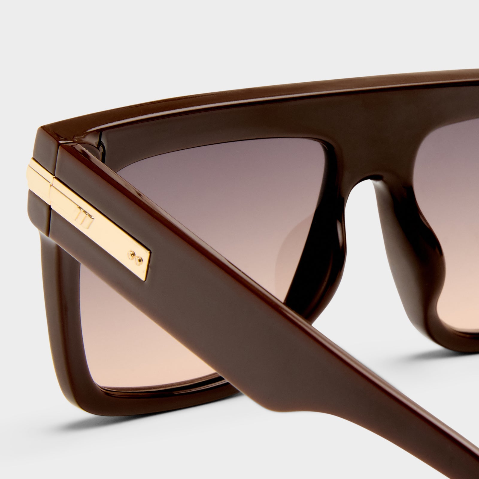 Offside + Dark Cocoa Female Shield Sunglasses | Le Specs