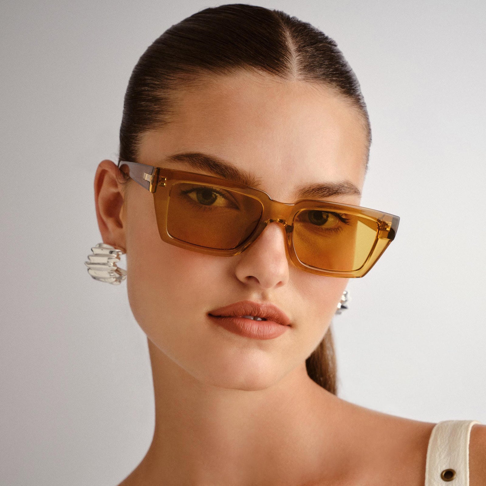 Nocturnal Habit Whiskey Uni-Sex D-Frame Sunglasses | Le Specs