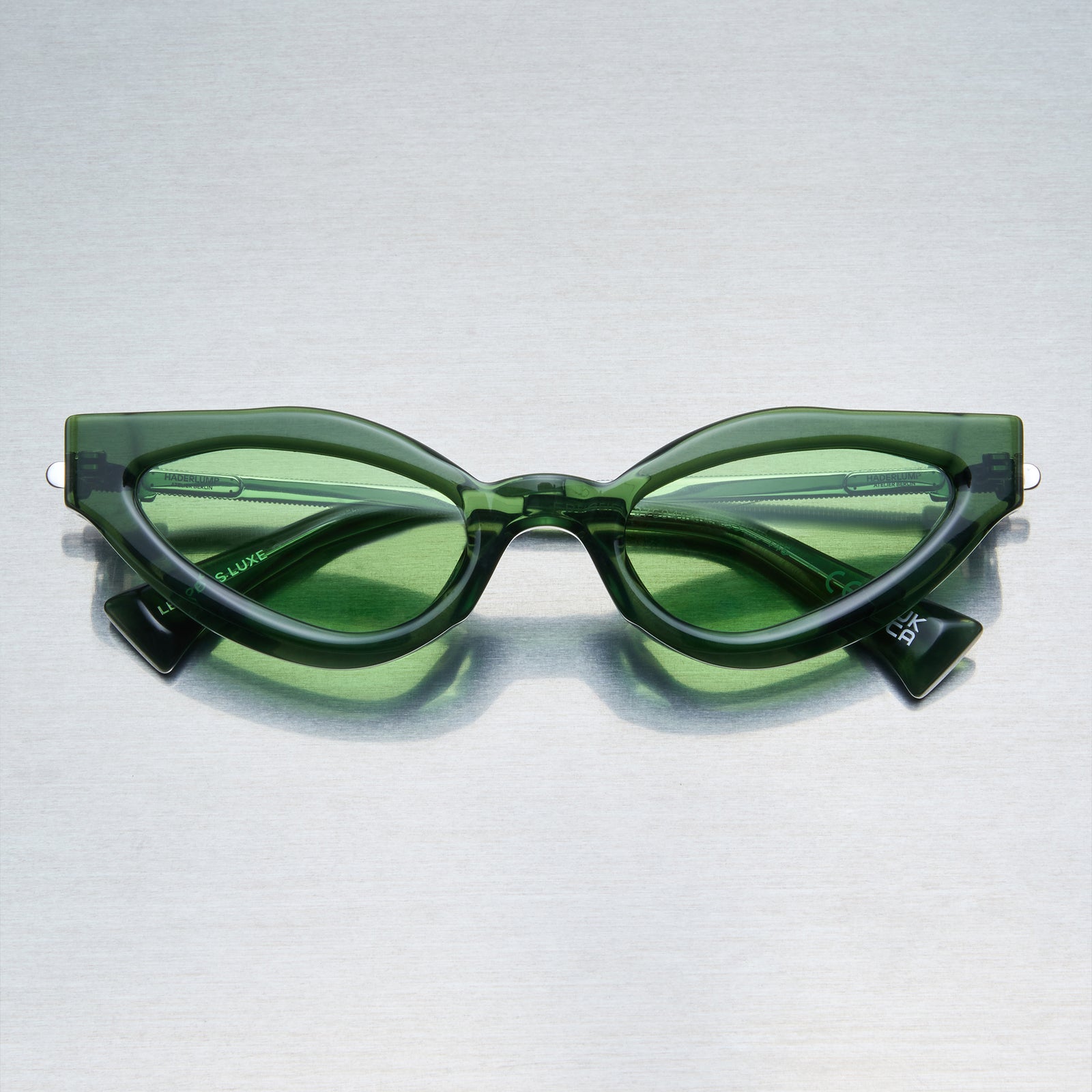 Freigeist Dark Green Uni-Sex Cat-Eye Sunglasses | Le Specs