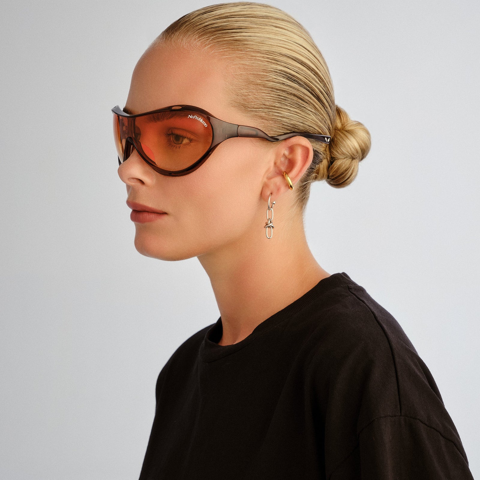 Iris Cocoa Uni-Sex Shield Sunglasses | Le Specs