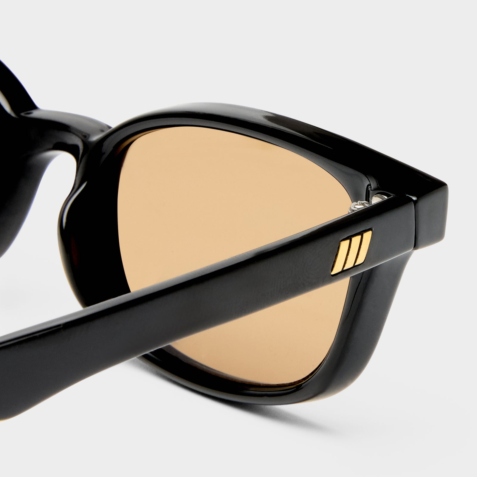 Echelon + Black Uni-Sex Rectangle Sunglasses | Le Specs