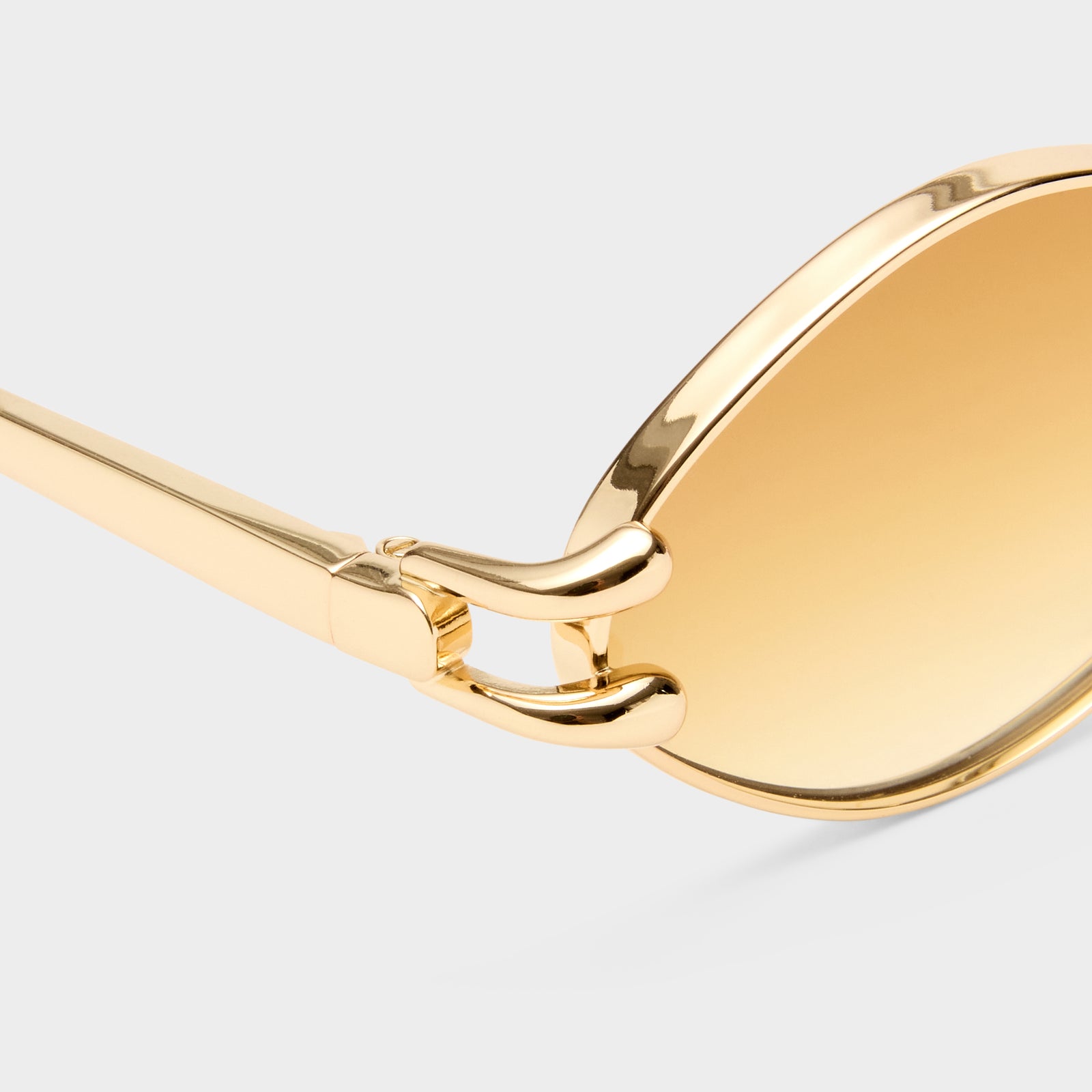 Numero Quince Gold Female Oval Sunglasses | Le Specs