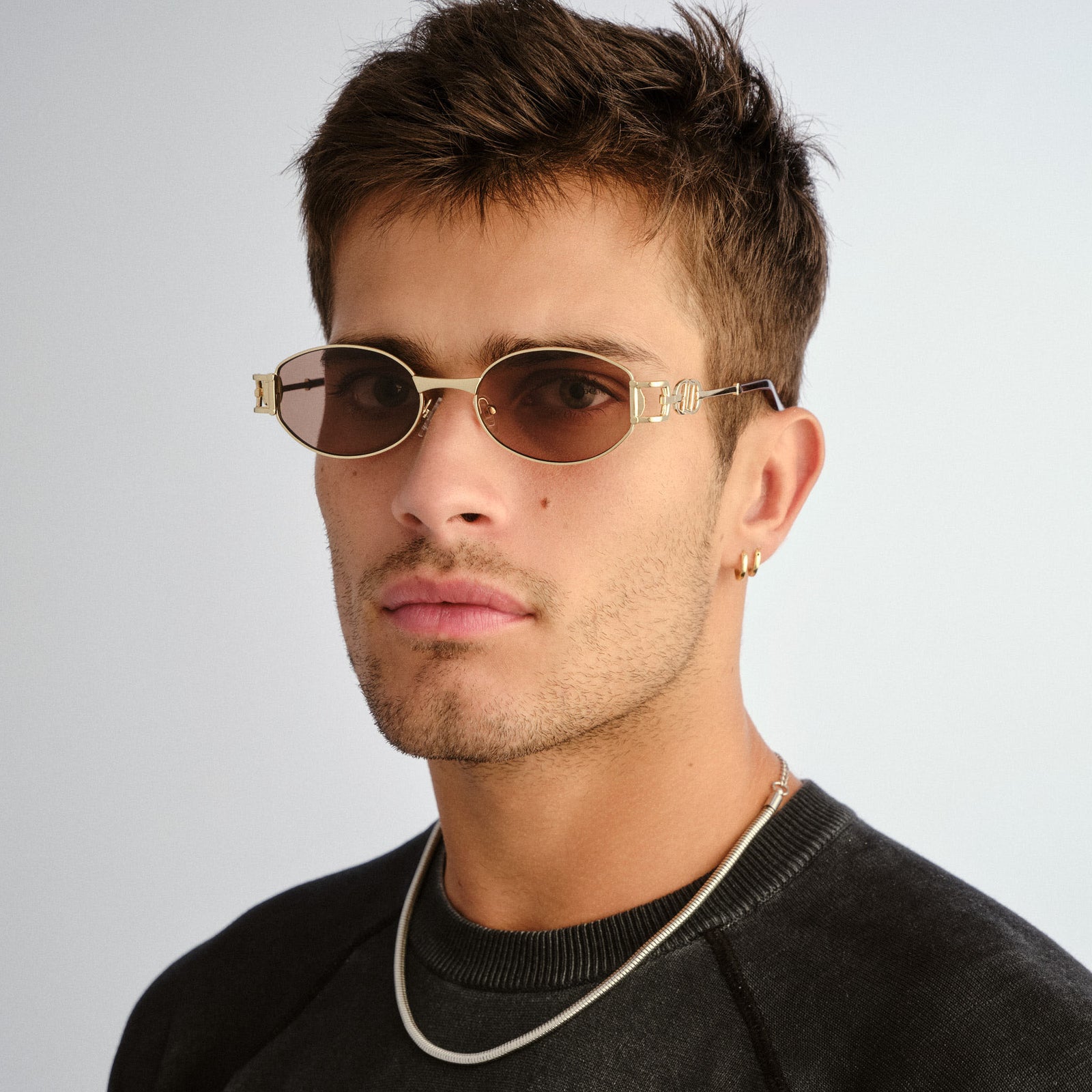 The Forbidden Gold Uni-Sex Oval Sunglasses | Le Specs