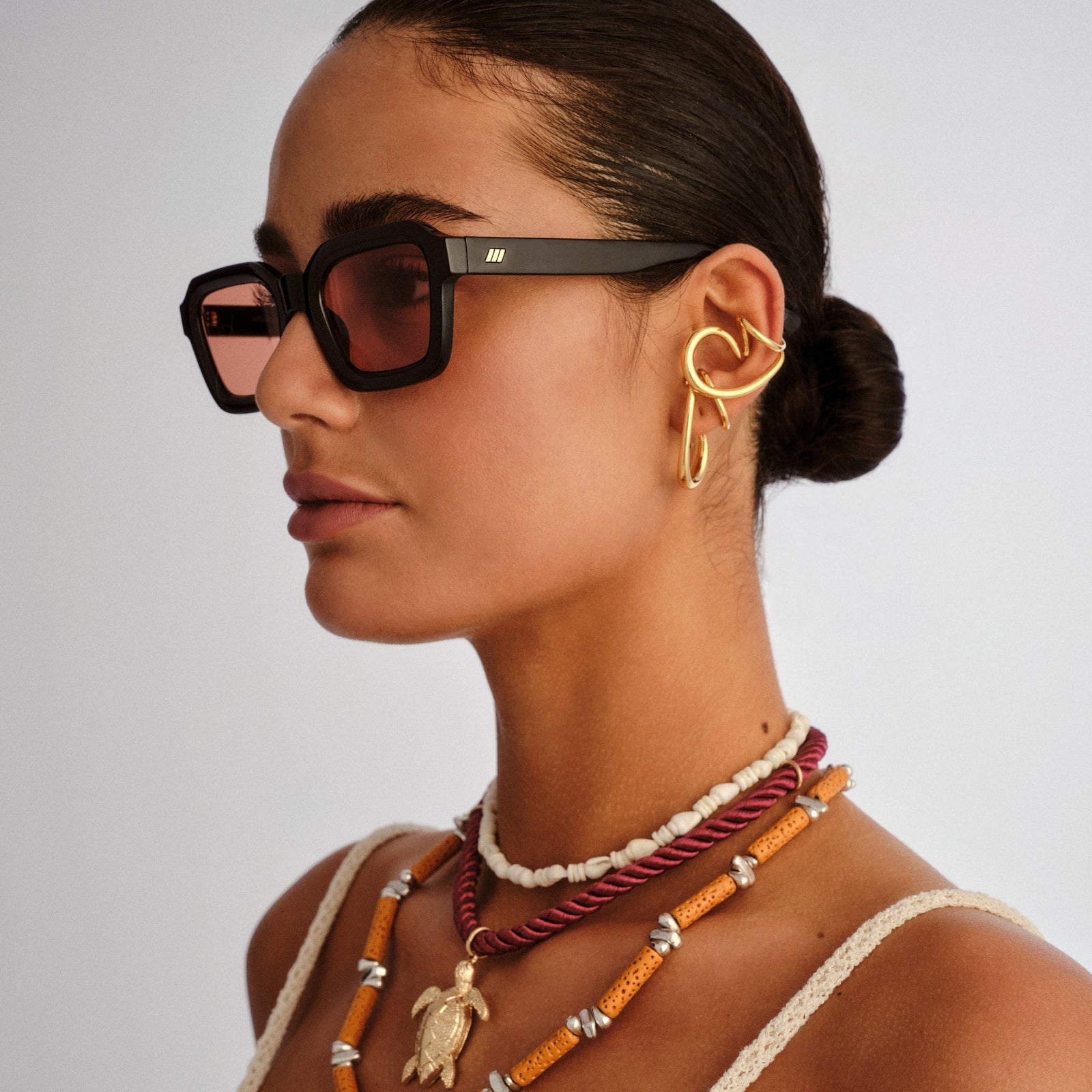 Impossible Black Uni-Sex Square Sunglasses | Le Specs