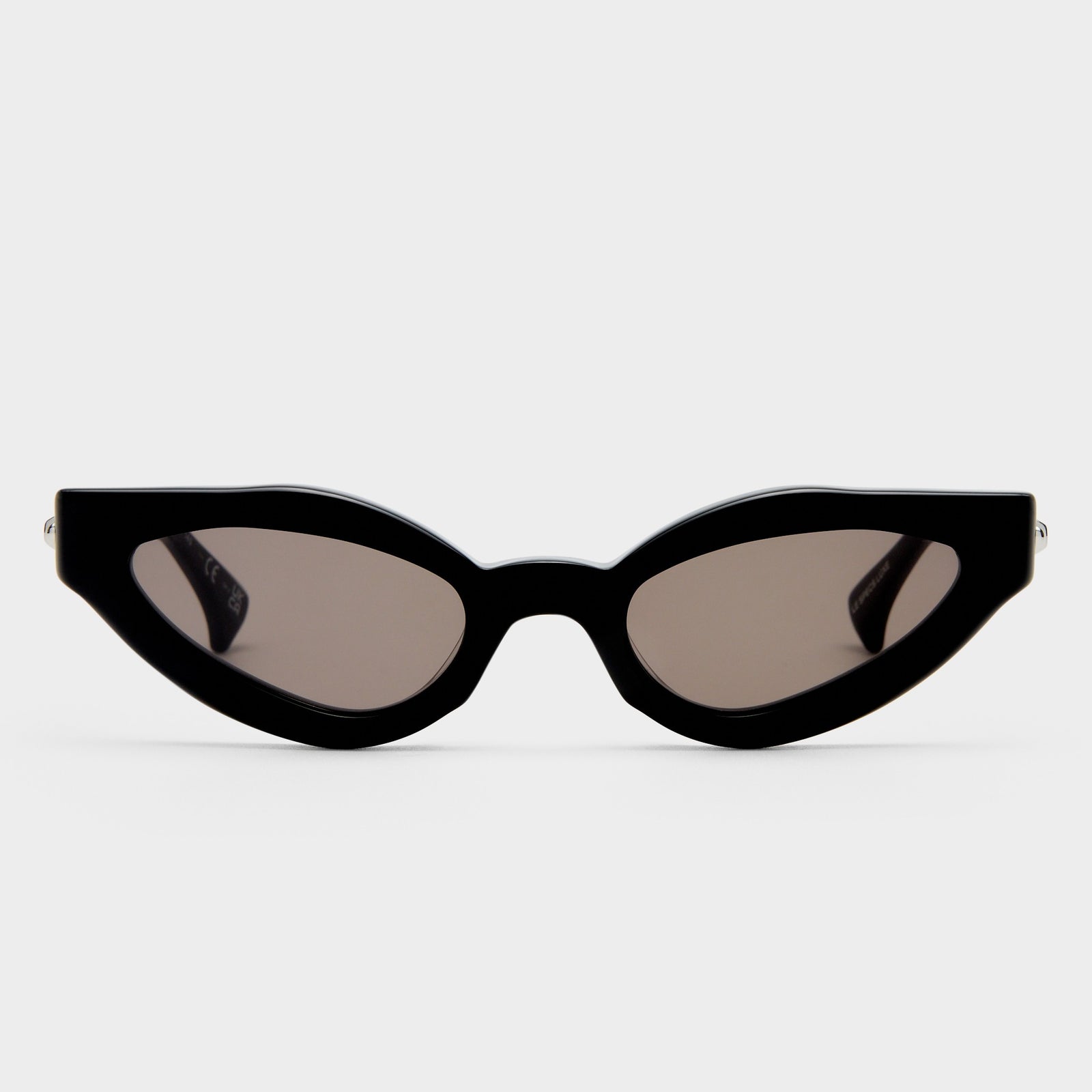 Freigeist Black Uni-Sex Cat-Eye Sunglasses | Le Specs