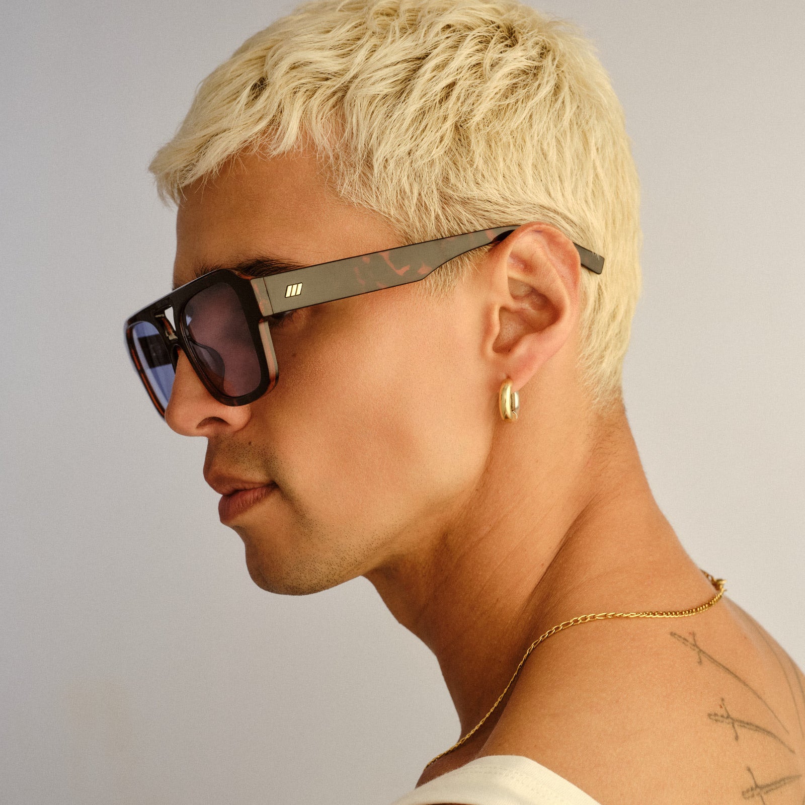 Subzero + Tort Uni-Sex Aviator Sunglasses | Le Specs