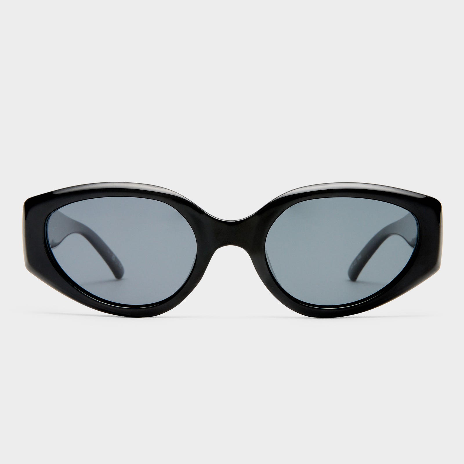 Fevered + Black Female Oval Sunglasses | Le Specs
