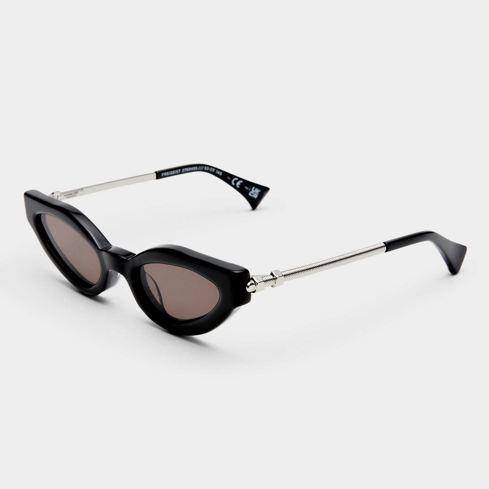 Freigeist Black Uni-Sex Cat-Eye Sunglasses | Le Specs