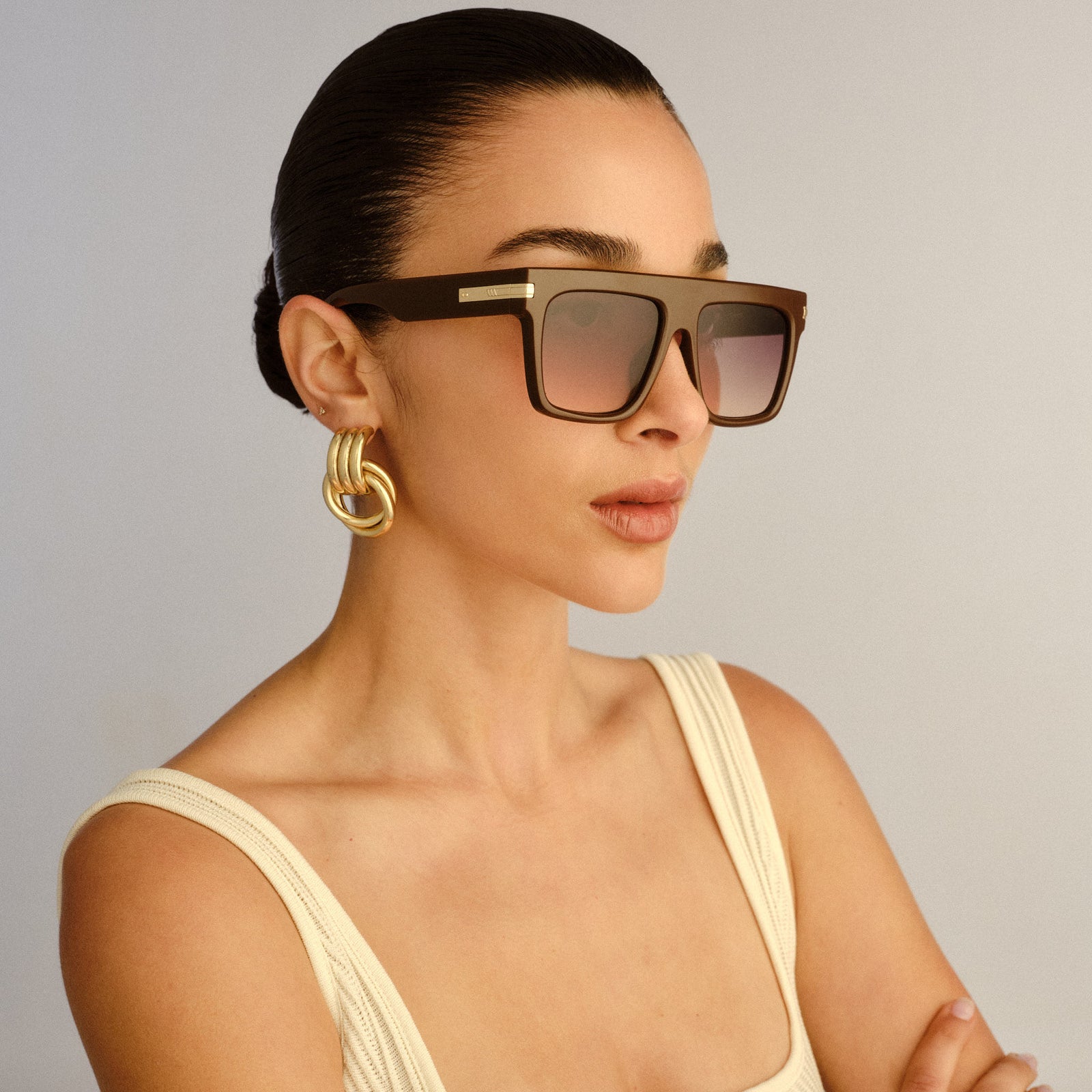 Offside + Dark Cocoa Female Shield Sunglasses | Le Specs