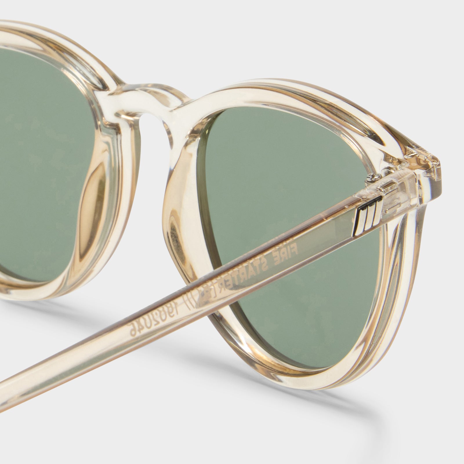 Fire Starter Stone Uni-Sex Round Sunglasses | Le Specs