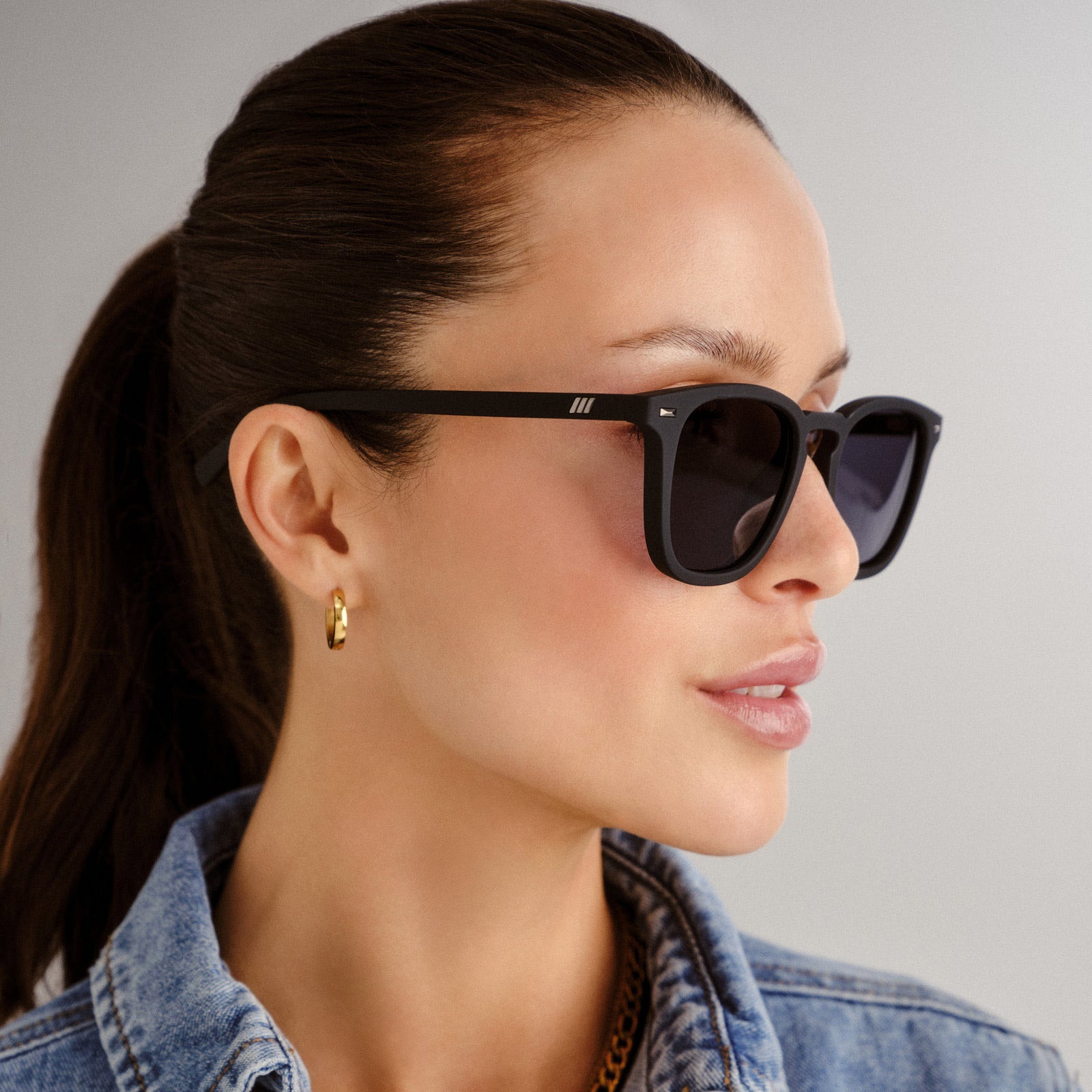 No Biggie Black Rubber Uni-Sex Square Sunglasses | Le Specs