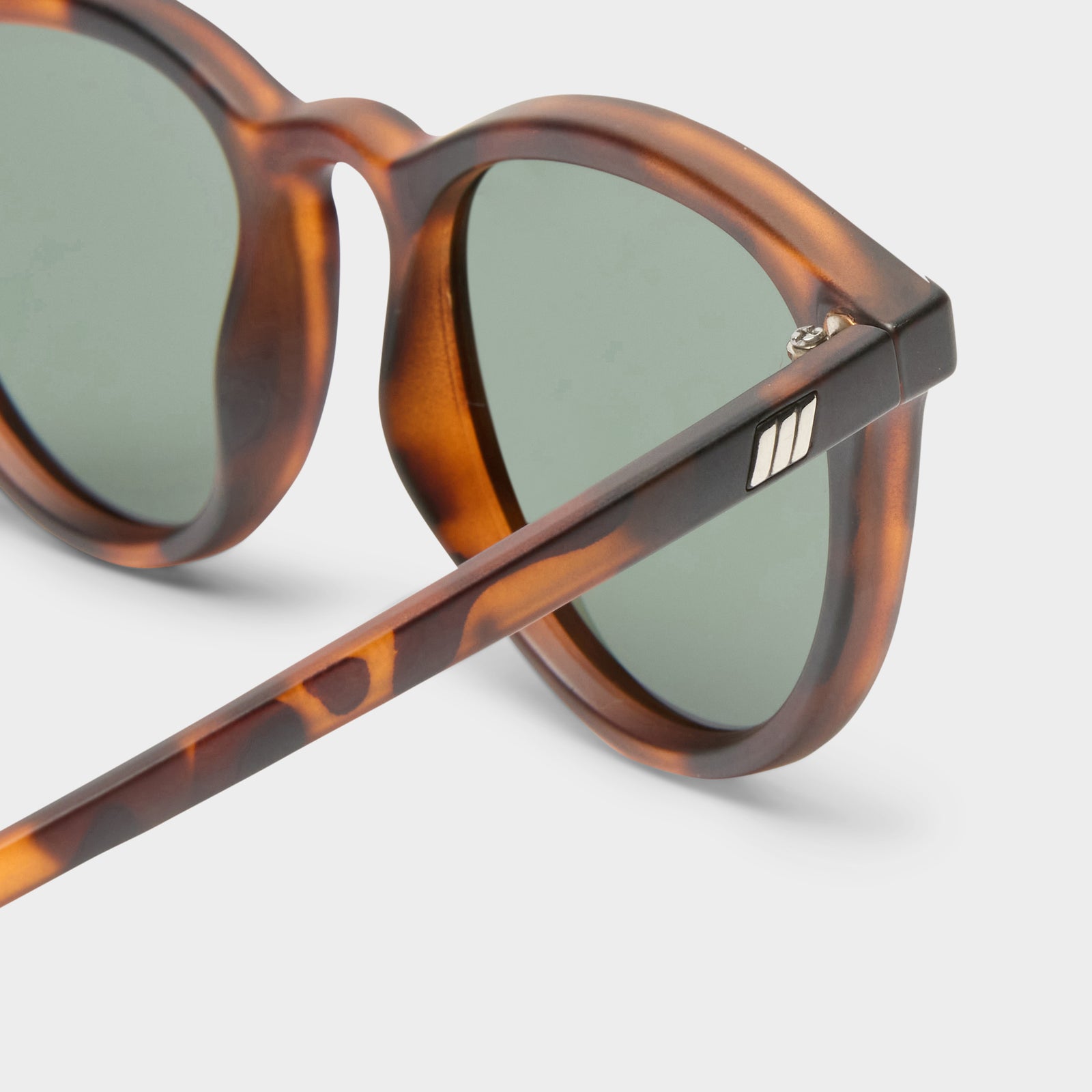 Fire Starter Matte Tort Uni-Sex Round Sunglasses | Le Specs