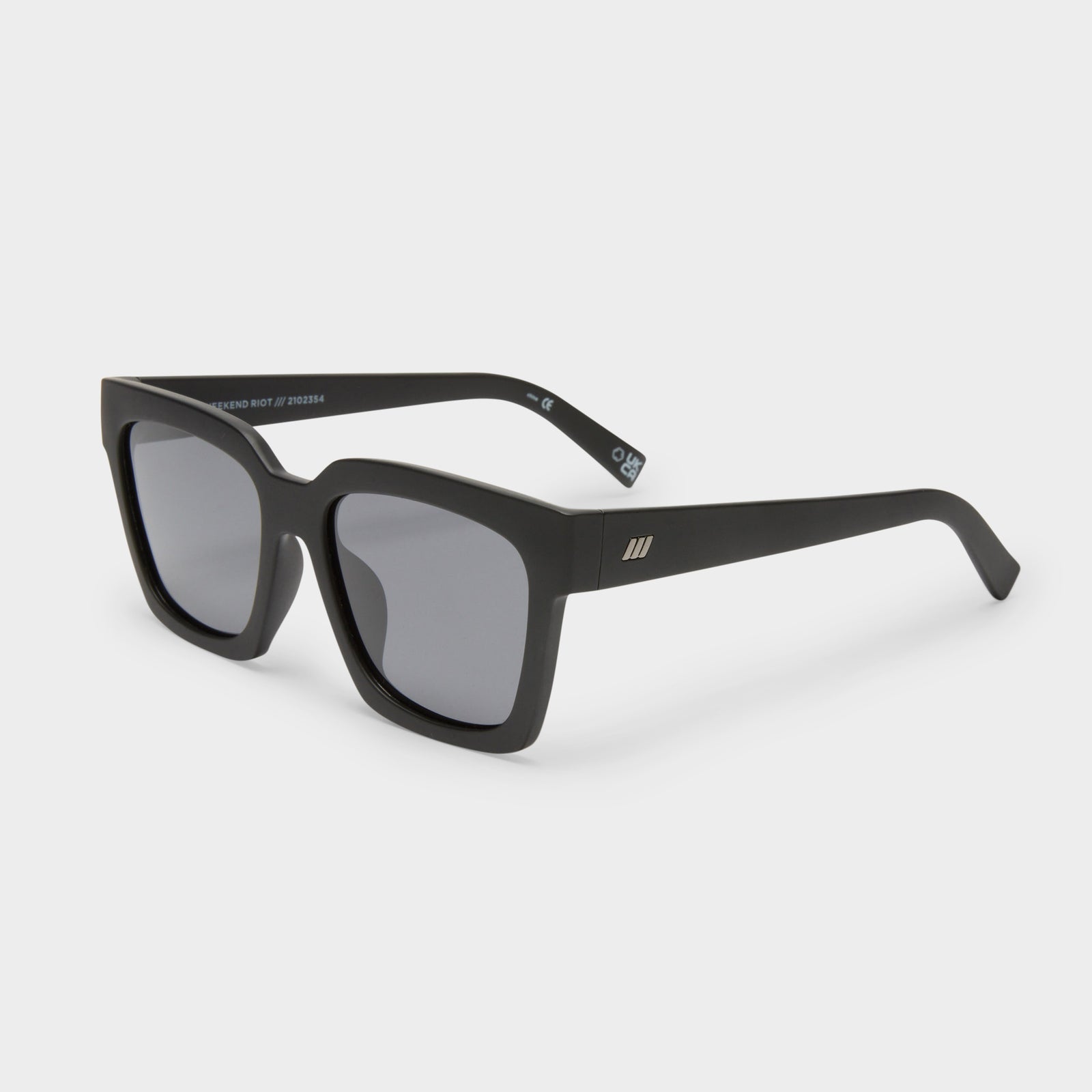 Weekend Riot Matte Black Uni-Sex D-Frame Sunglasses | Le Specs