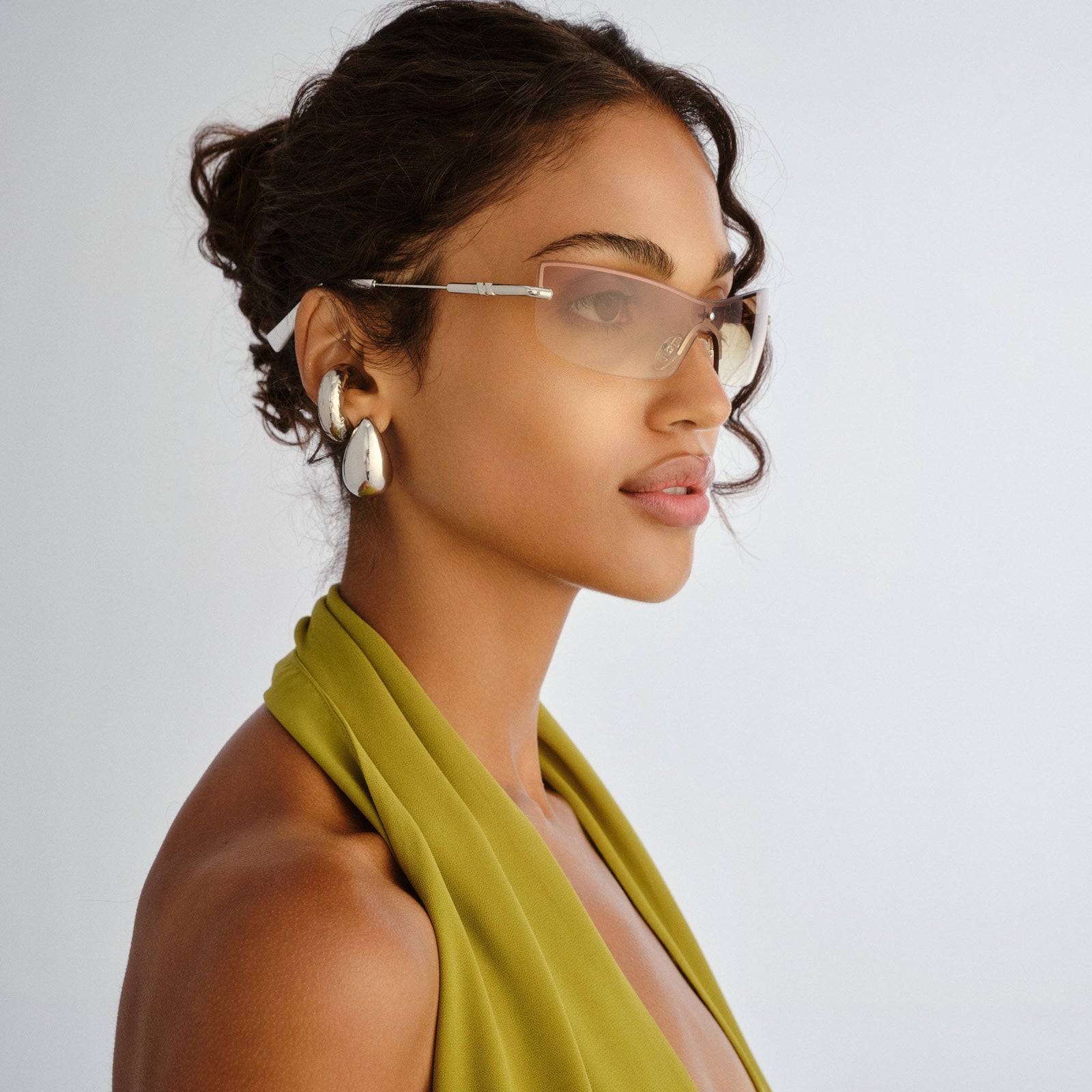 Velvetine Silver Uni-Sex Wrap Sunglasses | Le Specs