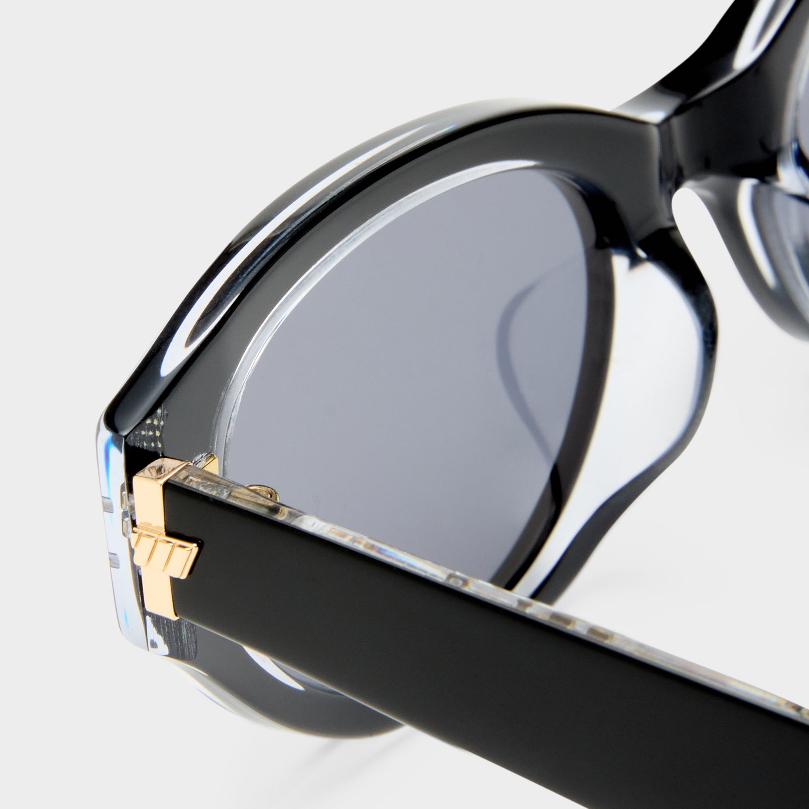 Halcyon Black Female Cat-Eye Sunglasses | Le Specs
