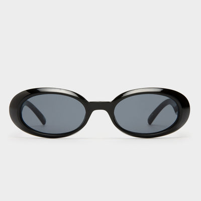 Work It! Black Uni-Sex Oval Sunglasses | Le Specs