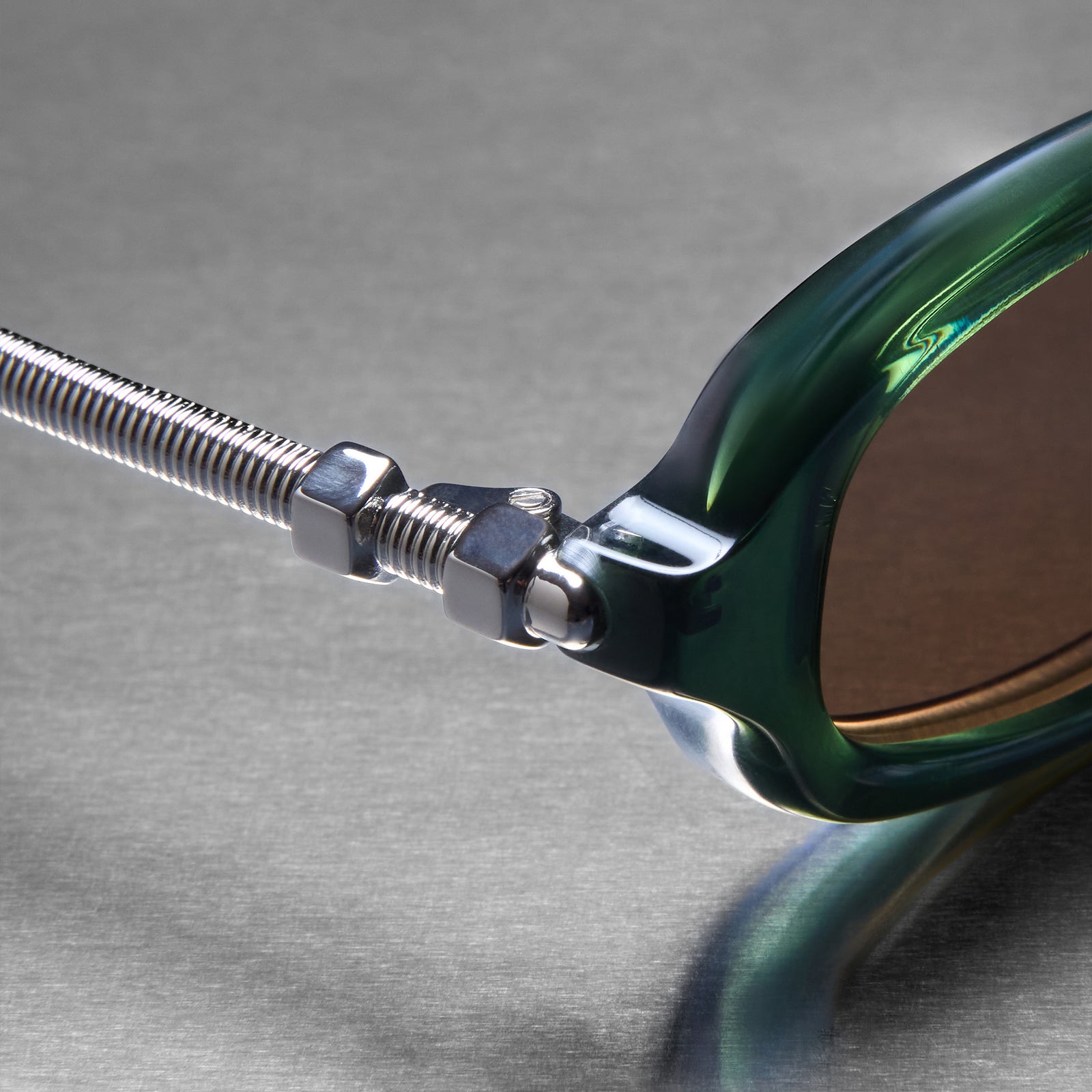 Lichtblick Dark Green Uni-Sex Rectangle Sunglasses | Le Specs