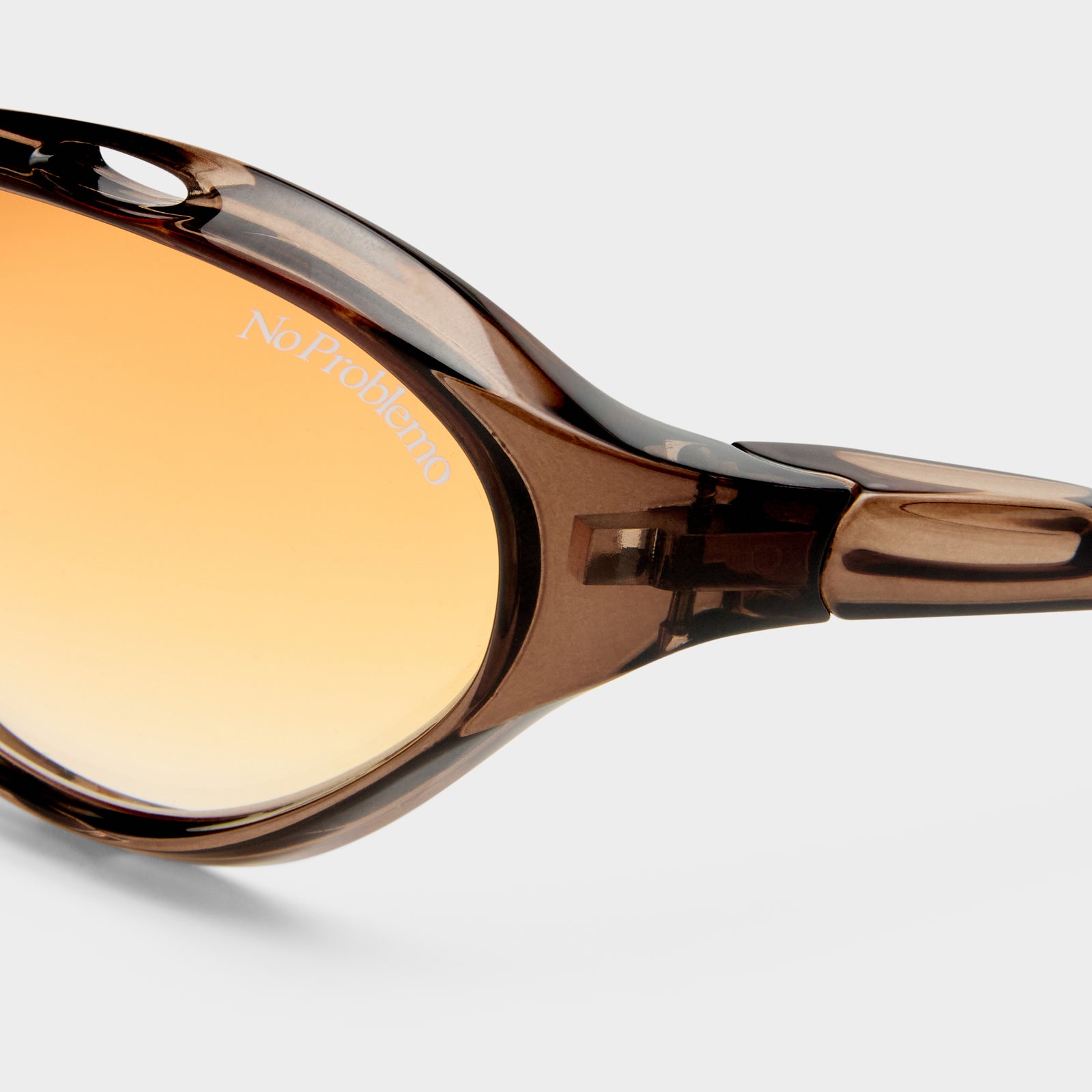 Iris Cocoa Uni-Sex Shield Sunglasses | Le Specs