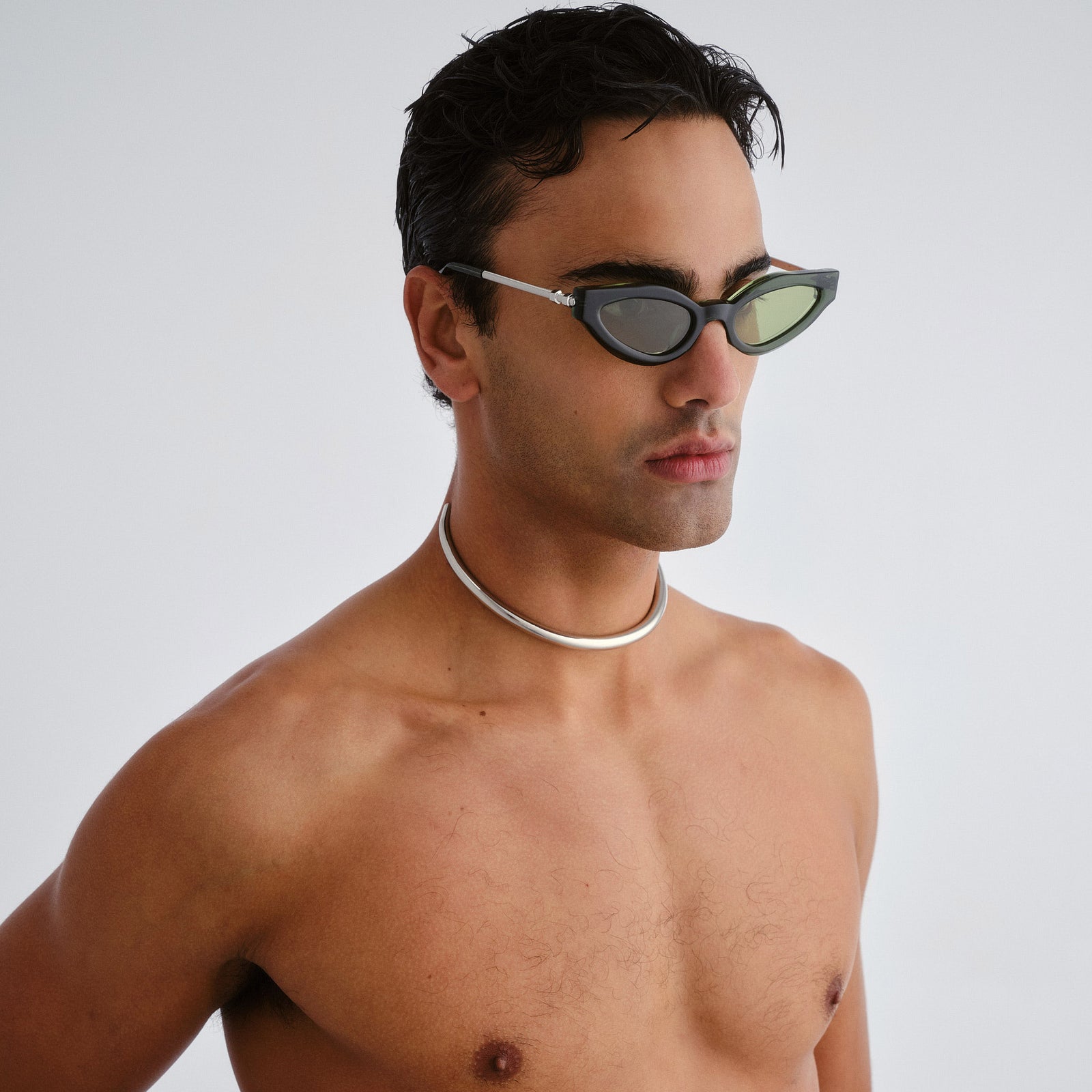 Freigeist Dark Green Uni-Sex Cat-Eye Sunglasses | Le Specs