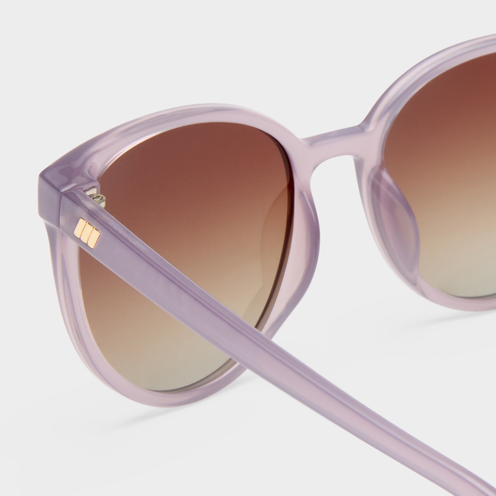 Armada Mauve Female Round Sunglasses | Le Specs