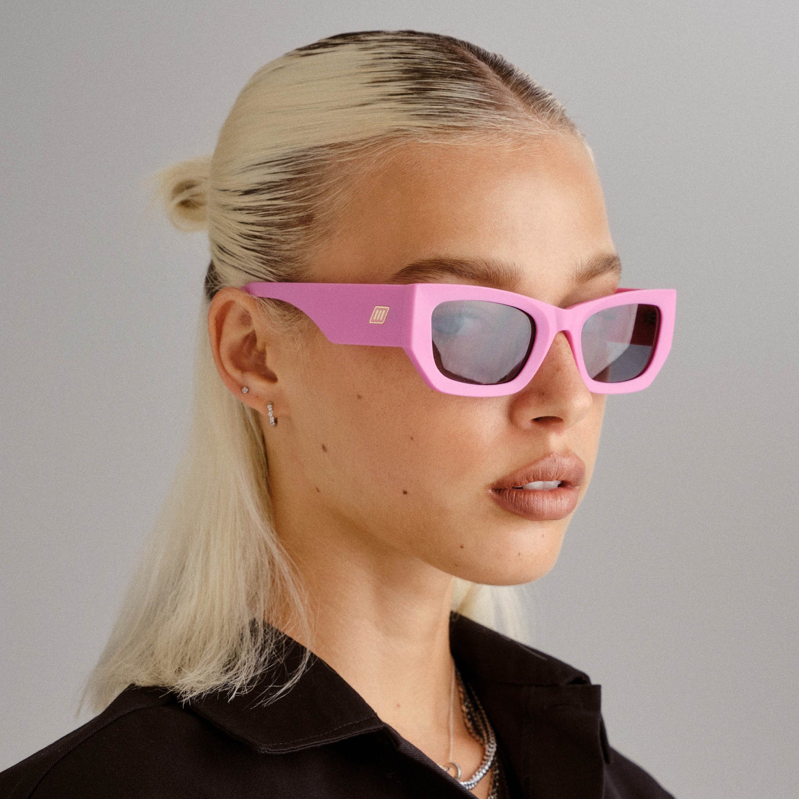 Beachcomber Matte Bubblegum Pink Female D-Frame Sunglasses | Le Specs