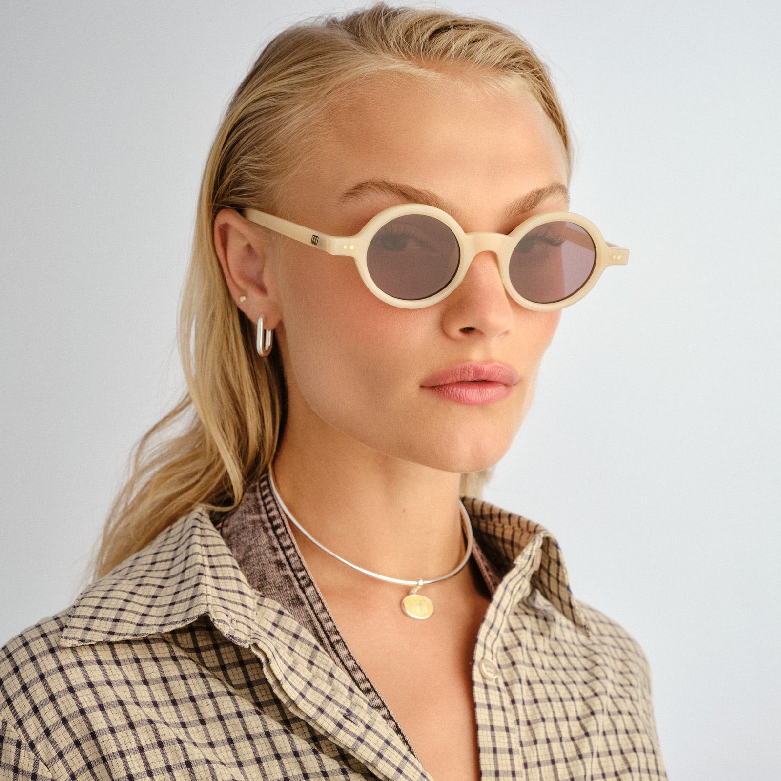 Sycophantic + Butter Uni-Sex Round Sunglasses | Le Specs